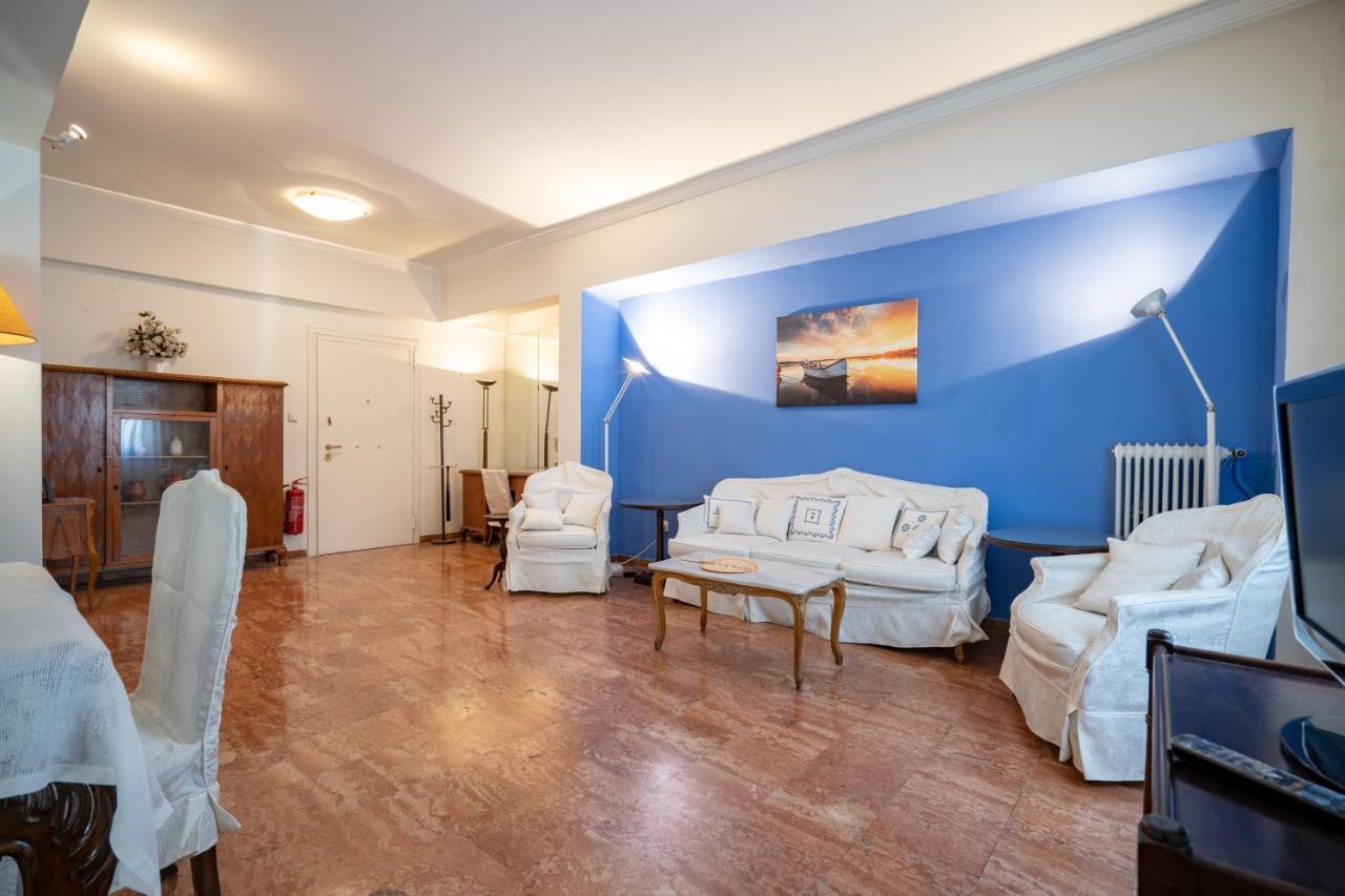 Larissa Station Metro St. 2 Bedrooms 3 Pers. Flat Atena Exterior foto