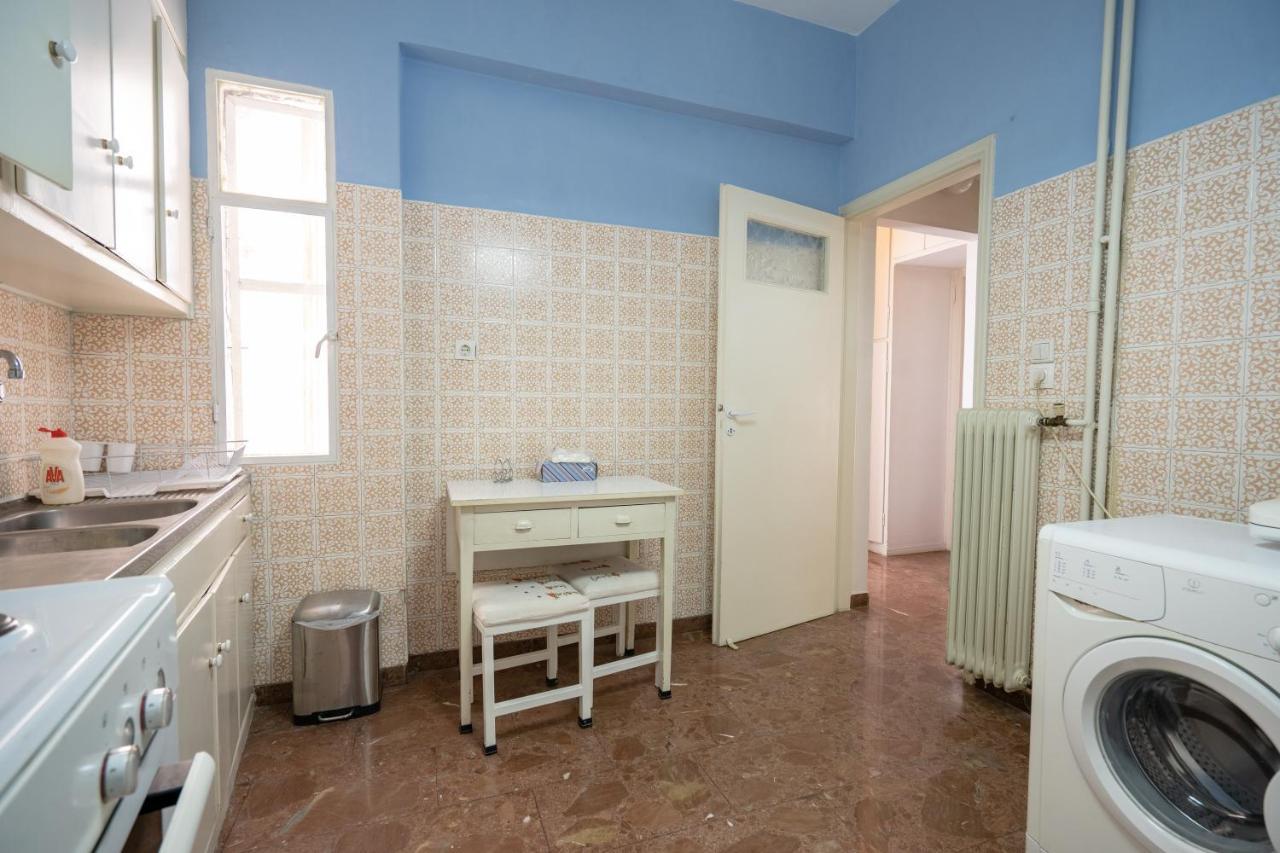 Larissa Station Metro St. 2 Bedrooms 3 Pers. Flat Atena Exterior foto